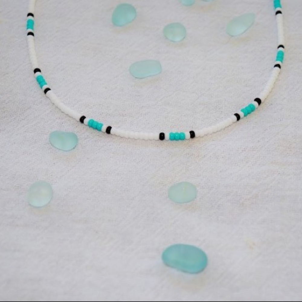Coconut girl seed bead choker necklace